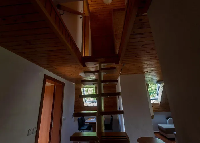 شقة Domacija Marinc