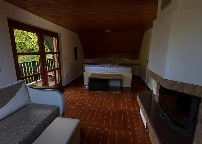 شقة Domacija Marinc *