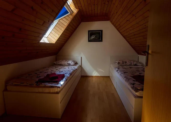 شقة Domacija Marinc Kostel